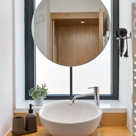 Alvaro's Loft Downtown Appartement